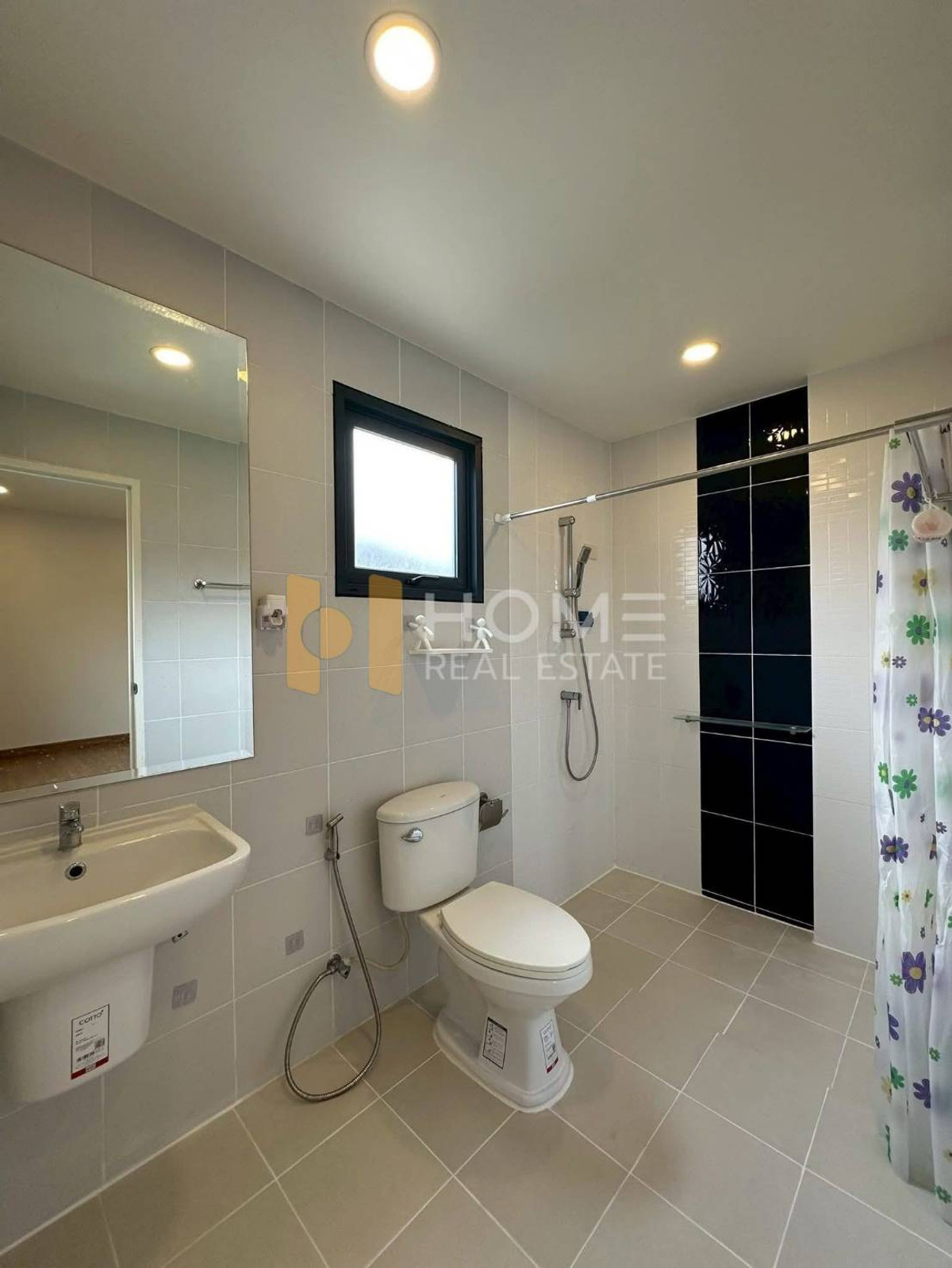 ขายบ้านพระราม 5 ราชพฤกษ์ บางกรวย : ขายขาดทุนกว่า 1 ล้าน 🔥 เซนโทร ชัยพฤกษ์ - แจ้งวัฒนะ 2 / 4 ห้องนอน (ขาย), Centro Chaiyaphruek - Chaengwattana 2 / 4 Bedrooms (FOR SALE) AOM063