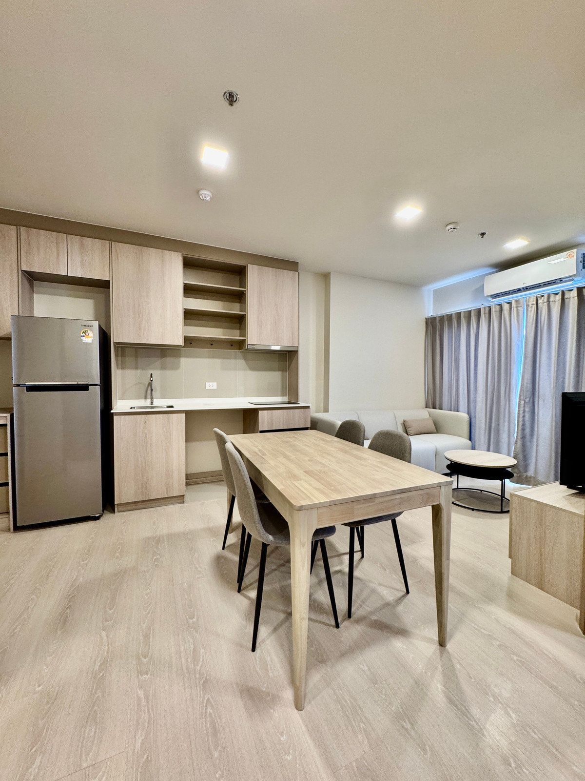 ให้เช่าคอนโดวงเวียนใหญ่ เจริญนคร : ให้เช่า Flo by Sansiri 2 bedroom - Available for Rent