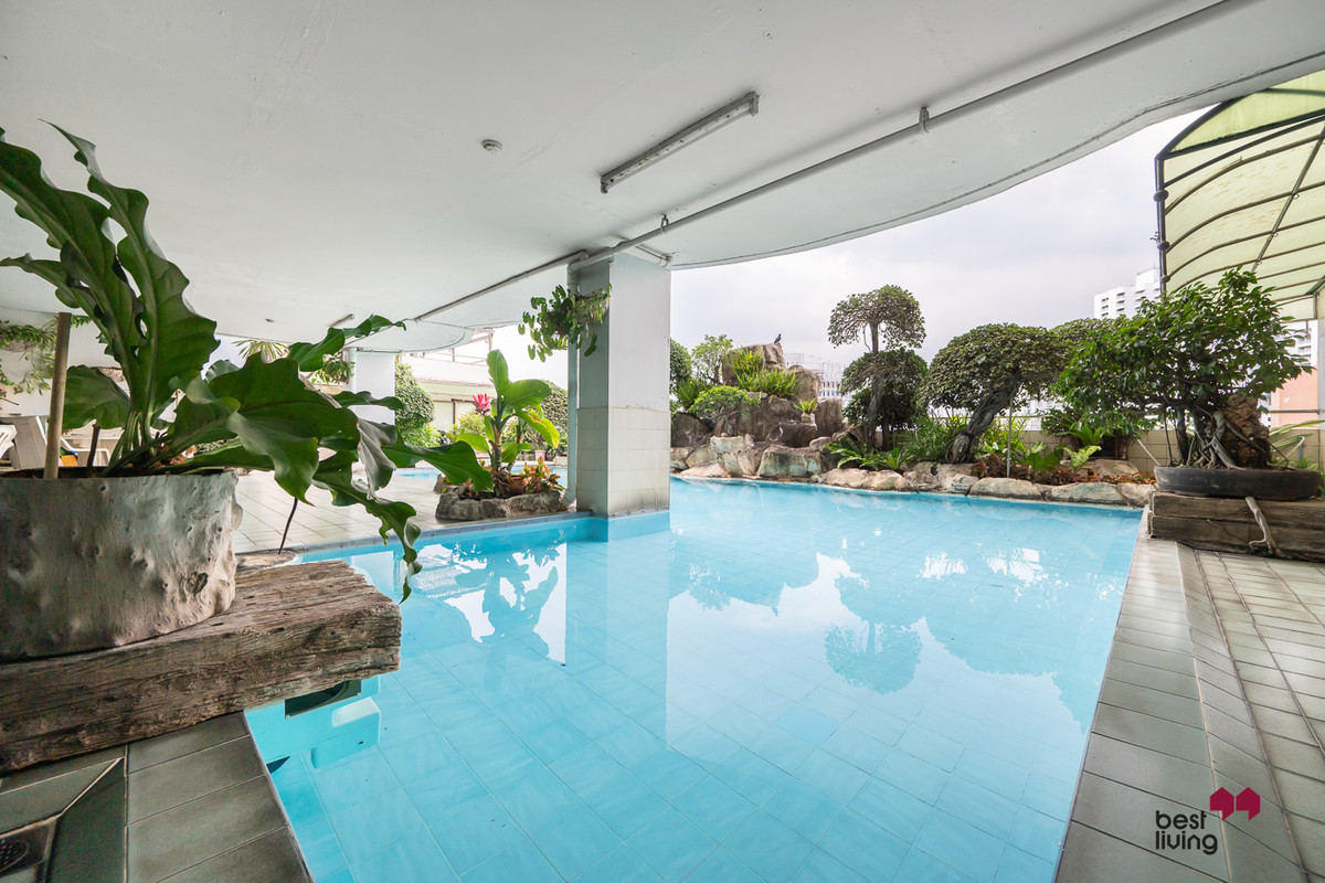 For SaleCondoVipawadee, Don Mueang, Lak Si : Condo for sale, Samian Nari Temple, corner room, 85 sq m., near SRT 400 m.