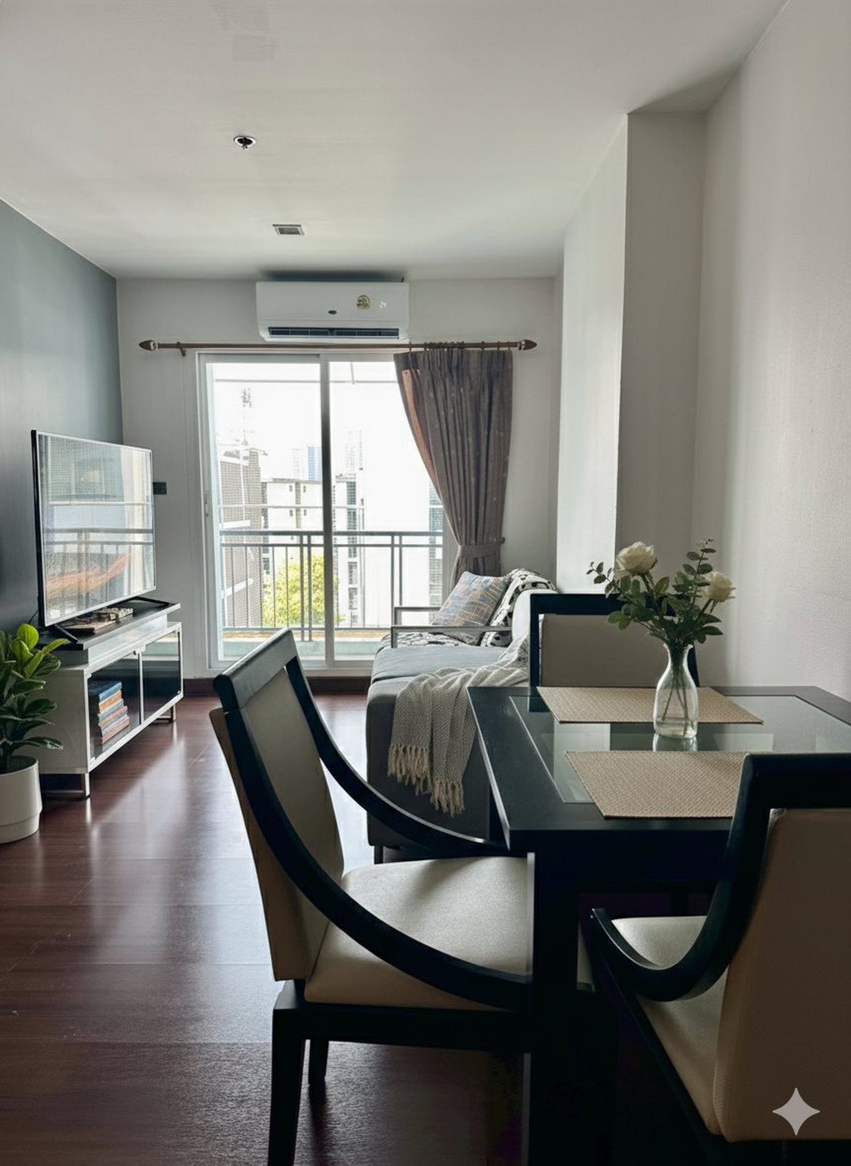 ให้เช่าคอนโดอ่อนนุช อุดมสุข : ให้เช่าคอนโด The Next Garden Mix (The Next 4)  ใกล้ BTS อ่อนนุช เพียง 250 เมตร ขนาด 60 ตร.ม. | ชั้น 8 ห้องหัวมุม🪑 เฟอร์นิเจอร์ & เครื่องใช้ไฟฟ้าครบ