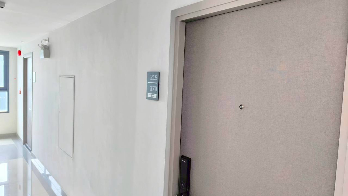 For SaleCondoWongwianyai, Charoennakor : IDEO Sathorn Wongwian Yai, Condo for sale near BTS Wongwian Yai, near BTS Krung Thonburi, near ICONSIAM. Condo for sale, Ideo Sathorn Wongwian Yai, room 1 Bed, 22nd floor, price lower than Land Department appraisal.