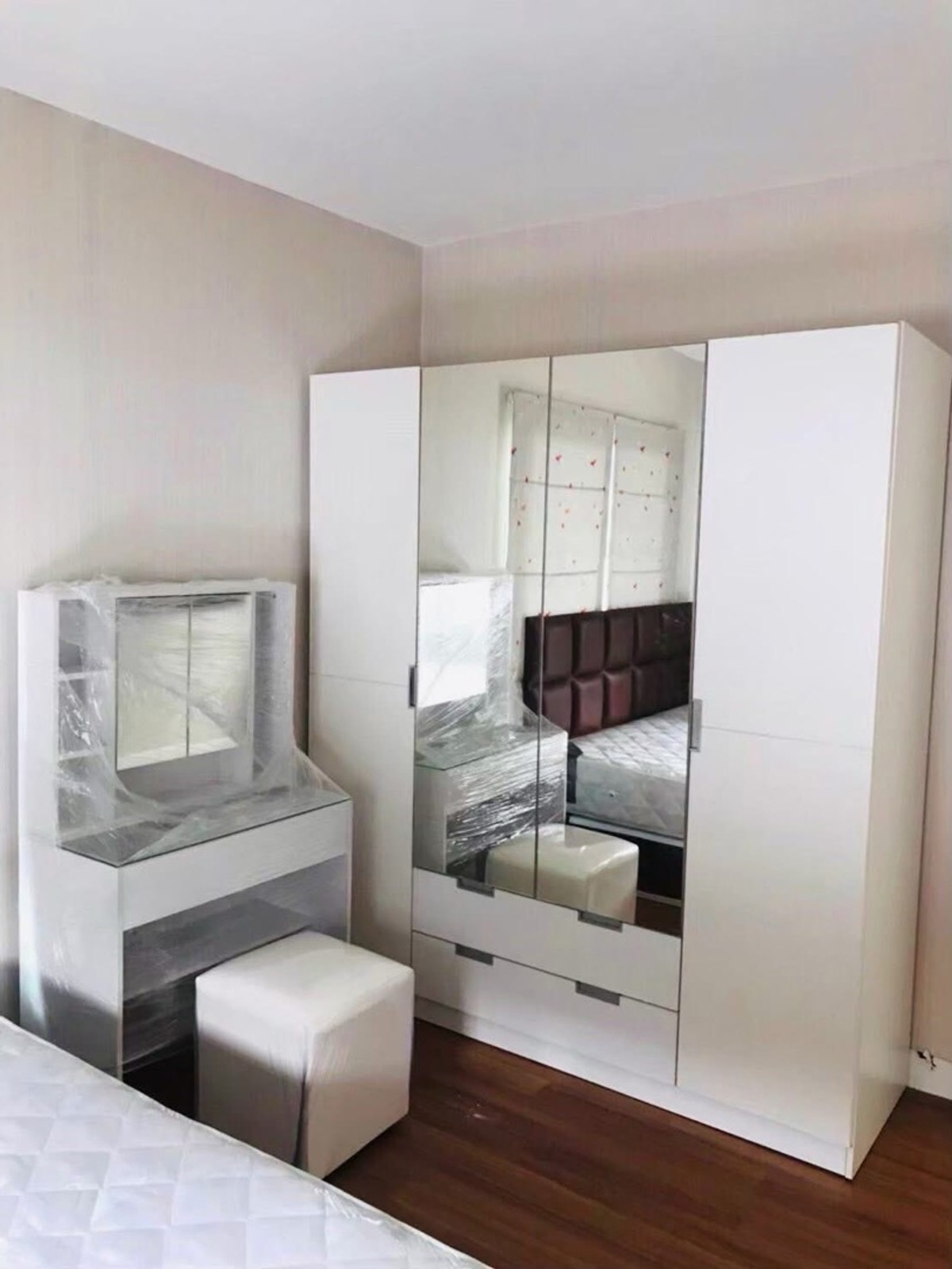 ให้เช่าบ้านนวมินทร์ รามอินทรา : ให้เช่าบ้านเดี่ยว 2 ชั้น🏞️หมู่บ้านมัณฑนา เลค วัชรพล ถนนสุขาภิบาล 5เนื้อที่ 52.4 ตารางวา
38,000 บาท