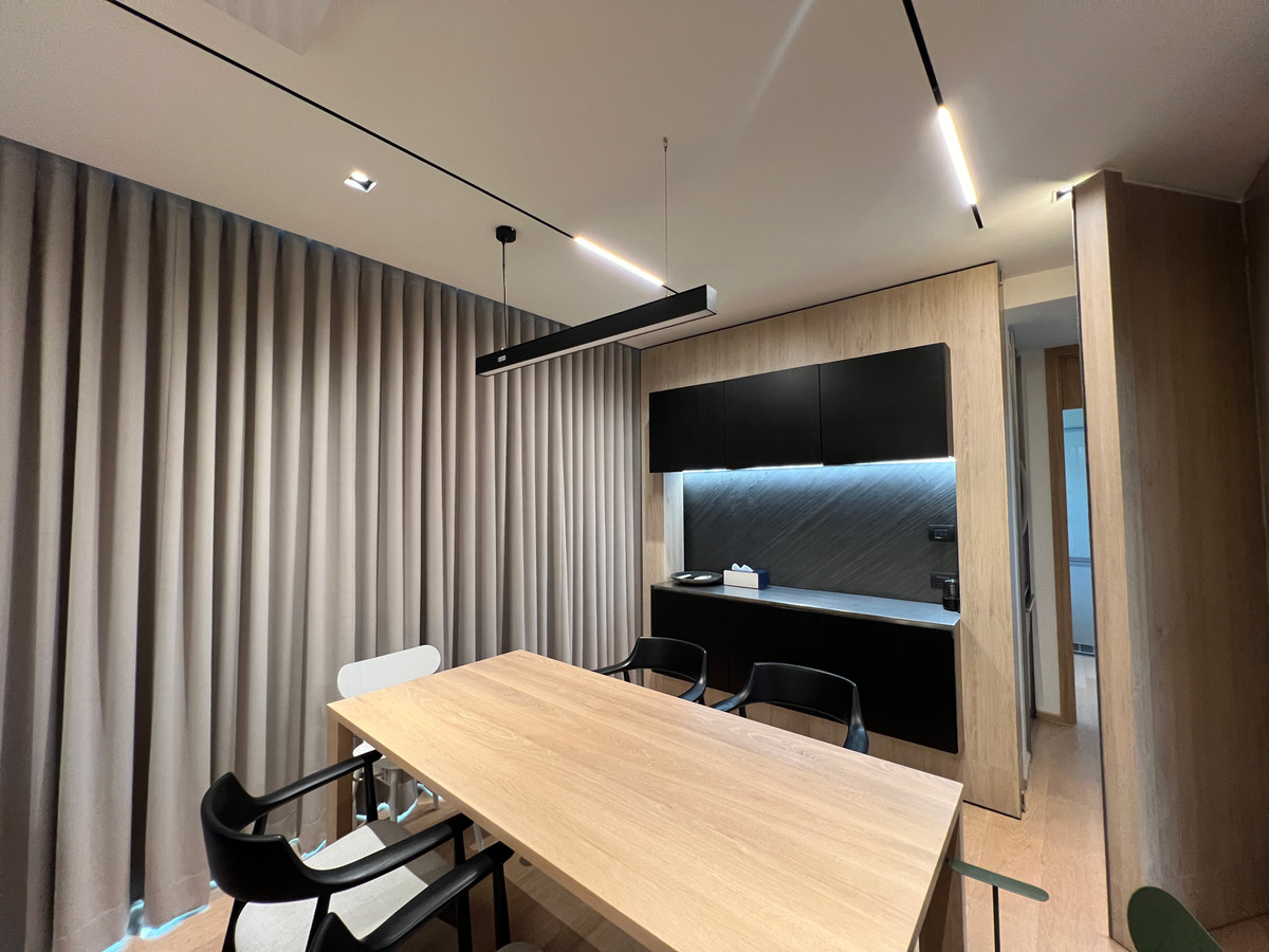 For SaleCondoSukhumvit, Asoke, Thonglor : Luxury condo for sale, room divided into proportions, with bathtub, Thonglor area