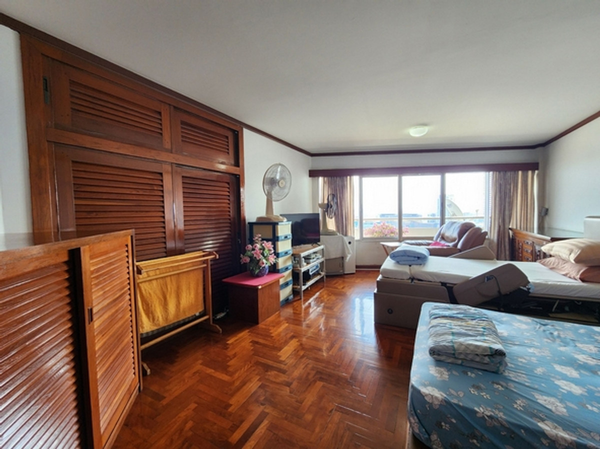 For SaleHouseBang kae, Phetkasem : Condo with Chaophraya River view 251 sq m, 12nd floor Selling for 17 million baht