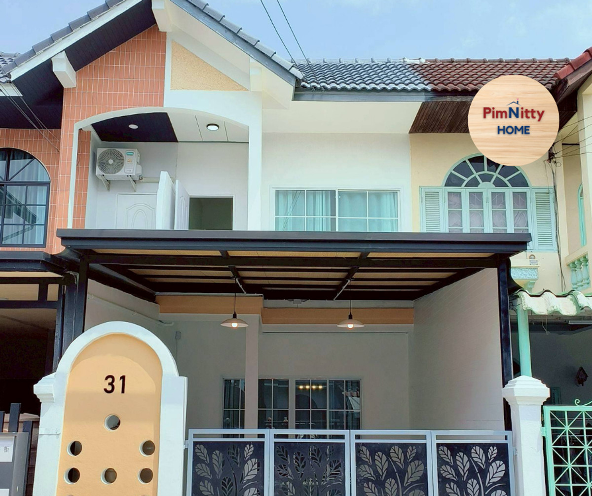 For SaleTownhomeKaset Nawamin,Ladplakao : 🔴2-story townhouse, good location #Ruen Thong Niwet Village, Soi Seri Thai 44, newly renovated #free furniture, near Fashion Island The Mall Bangkapi, Siam Park, Synphaet Hospital Nopparat Hospital Orange Line and Yellow Line