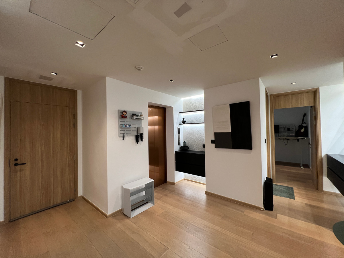 For RentCondoSukhumvit, Asoke, Thonglor : Luxury condo for rent, separated room with bathtub, Thonglor area