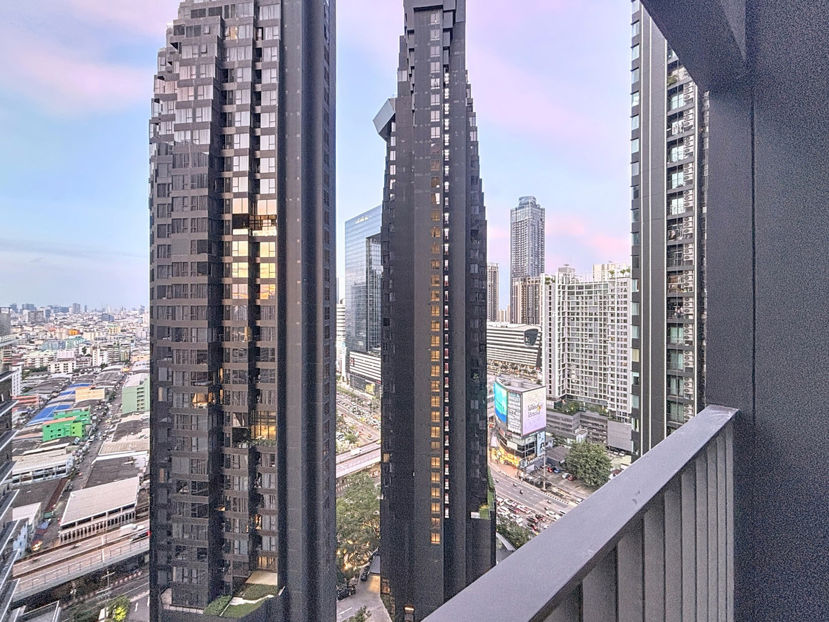 For RentCondoRama9, Petchburi, RCA : Only 18k🔥[For rent]!! Condo near MRT Rama 9 | ✨ Life Asoke Rama 9 | Beautiful view, angelic condition, fully furnished, ready to move in.