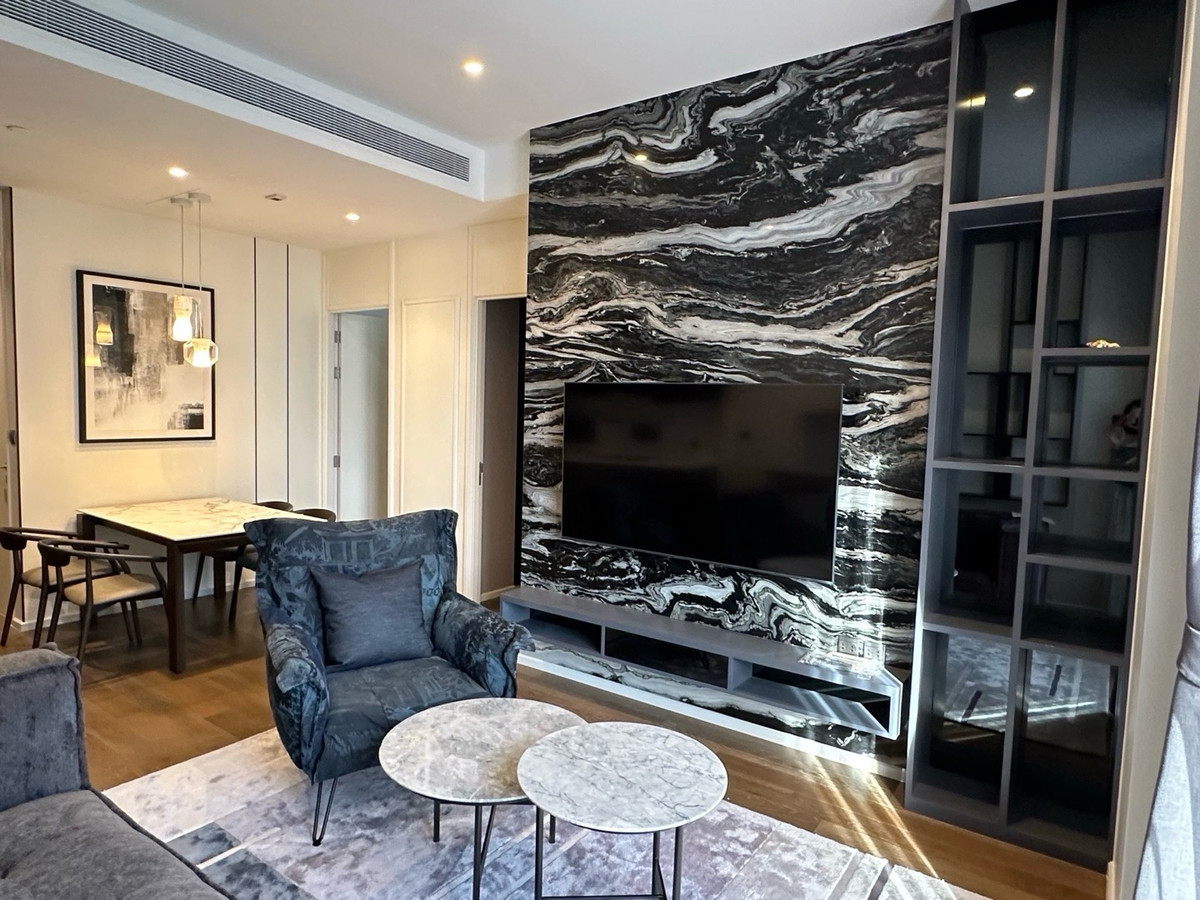 ให้เช่าคอนโดวิทยุ ชิดลม หลังสวน : pet friendly. Muniq Langsuan. for rent 0816037454