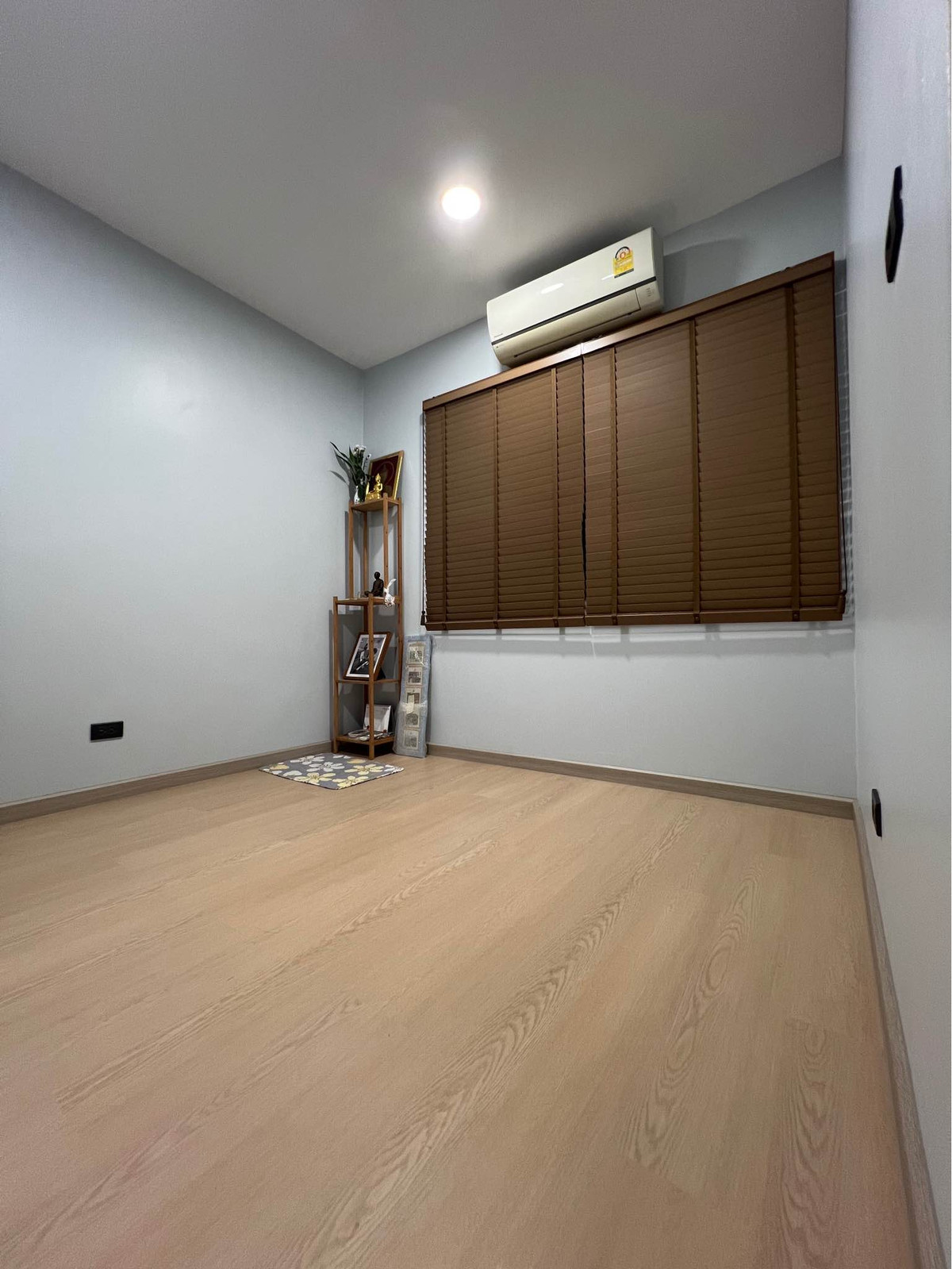 ขายทาวน์โฮมแจ้งวัฒนะ เมืองทอง : บ้านกลางเมือง งามวงศ์วาน / 3 ห้องนอน (ขาย), Baan Klang Muang Ngamwongwan / 3 Bedrooms (FOR SALE) AOM062