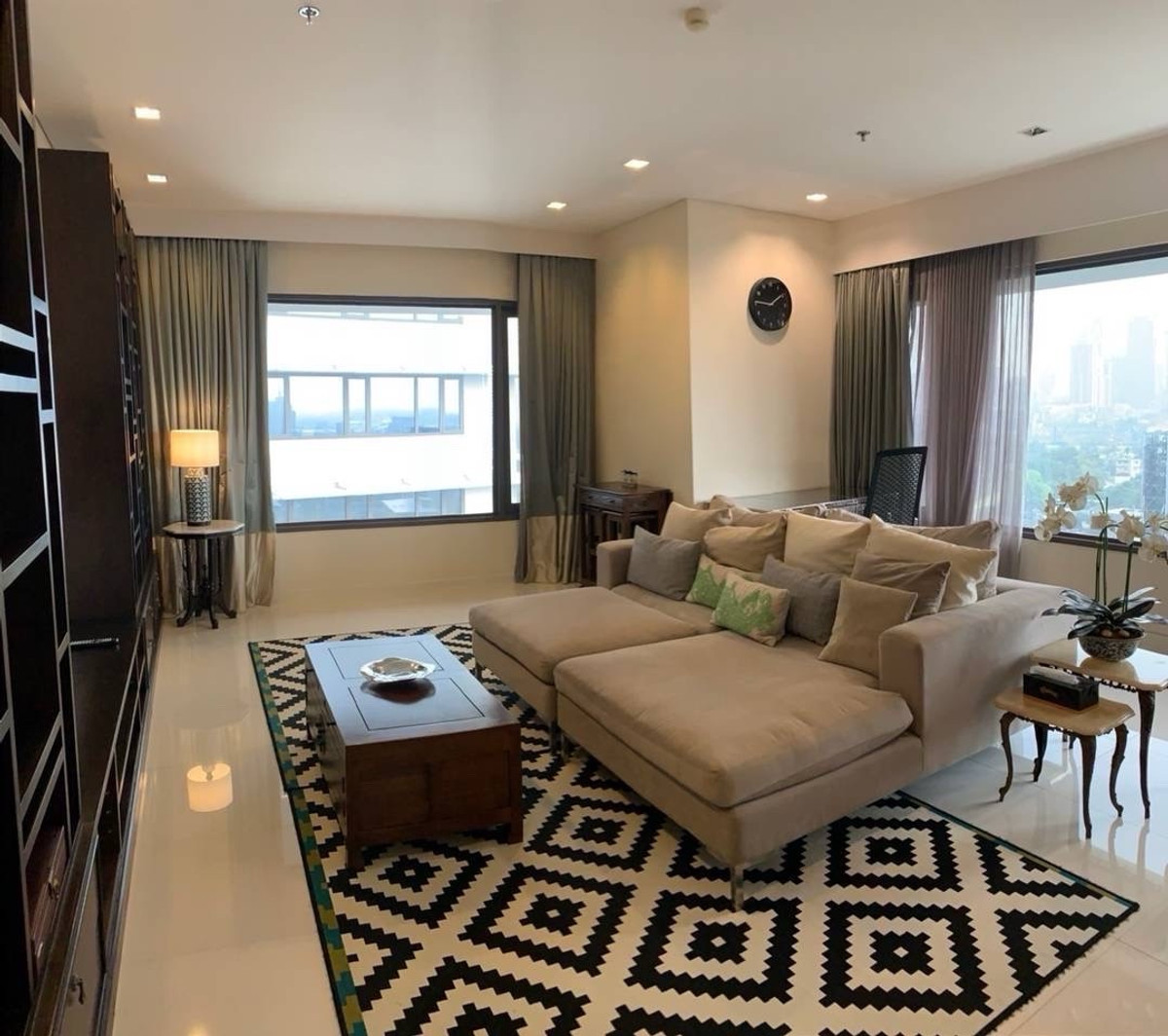 For RentCondoWitthayu, Chidlom, Langsuan, Ploenchit : Amanta Lumpini. for rent 0816037454