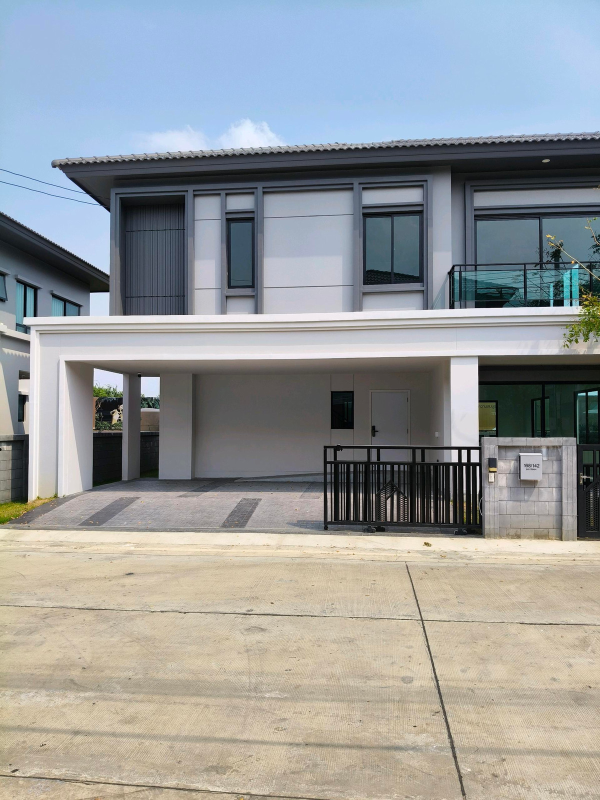 ขายบ้านบางนา แบริ่ง ลาซาล : 🔥 ด่วน! บ้านสวยพร้อมอยู่ มาพร้อม 3 ที่จอดรถ 🔥
โครงการบริทาเนีย บางนา-ศรีวารี