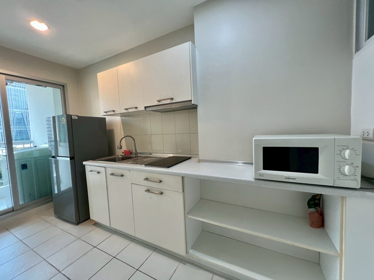 ให้เช่าคอนโดสาทร นราธิวาส : ( UL2406212 ) Tel/Line 096-2479369, ให้เช่า ไลฟ์ แอท สาทร10 , 1 ห้องนอน, 1 ห้องน้ำ, ห้องสวย , พร้อมอยู่, ราคาพิเศษ!!