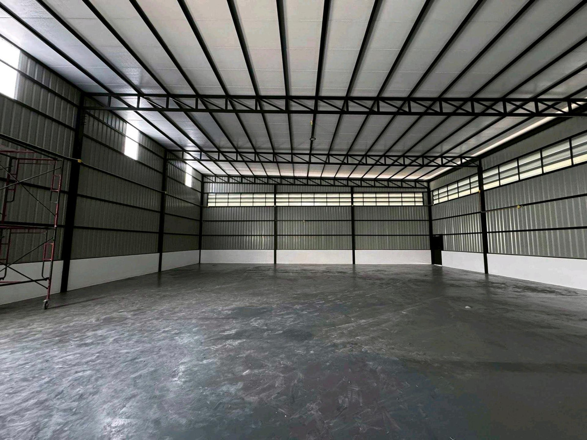 For RentWarehouseRama 2, Bang Khun Thian : Warehouse with office for rent Usable area 676 sq m., good location, Rama 2, purple area.