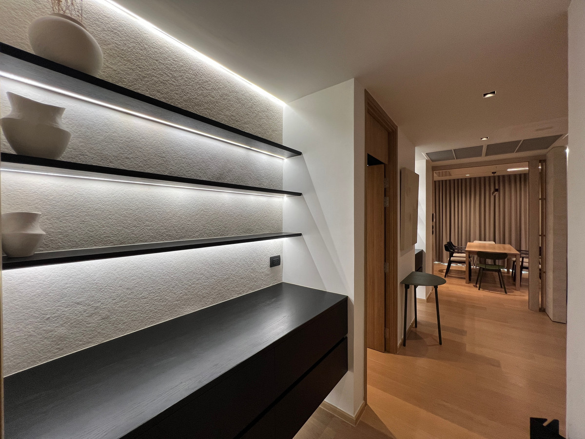 For SaleCondoSukhumvit, Asoke, Thonglor : Luxury condo for sale, room divided into proportions, with bathtub, Thonglor area