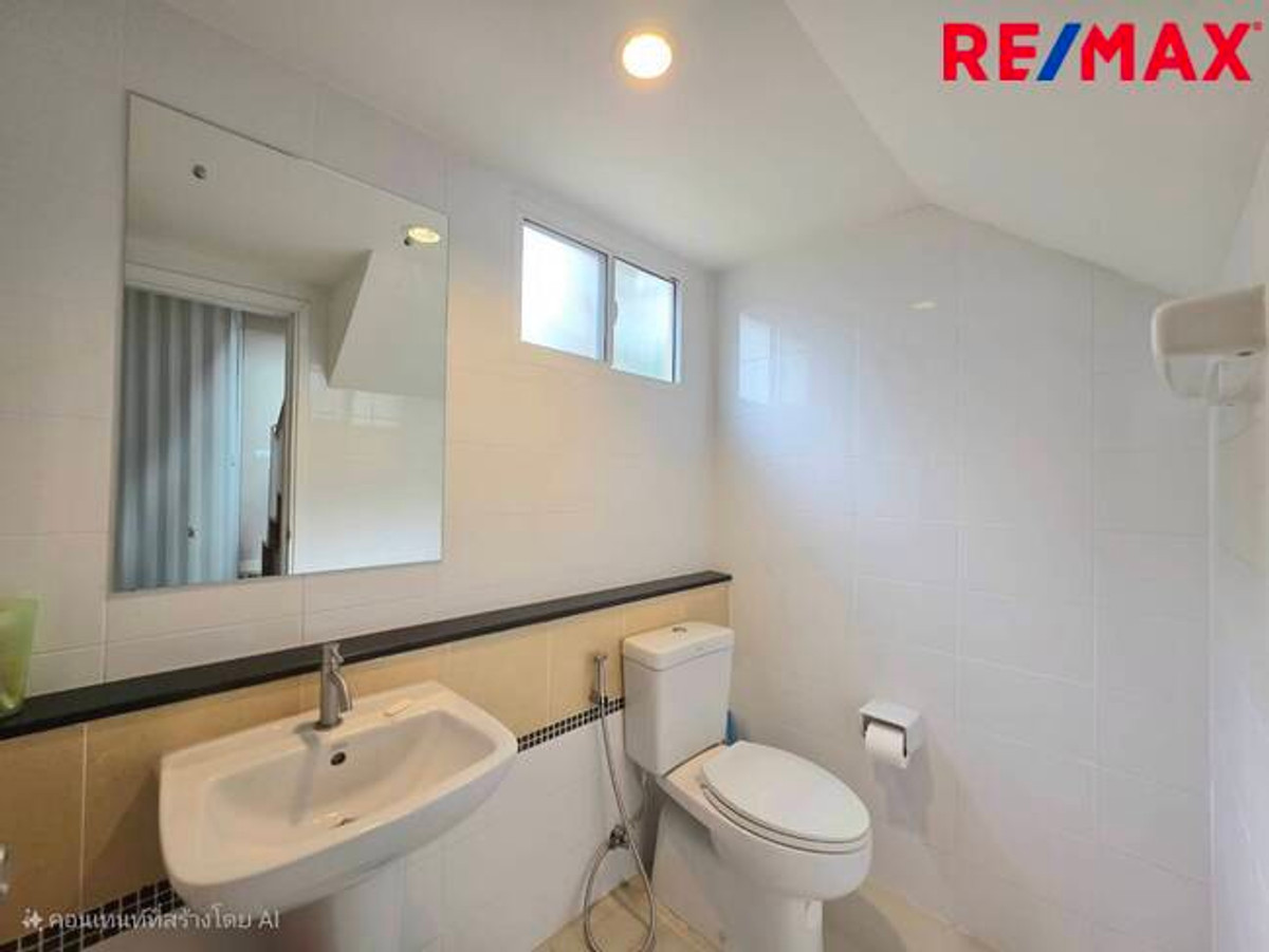 For SaleHousePathum Thani,Rangsit, Thammasat : Single house, Passorn Prestige Rangsit, Khlong 2, near Future Park Rangsit. Next to the main road Rangsit-Nakhon Nayok (not entering the alley)