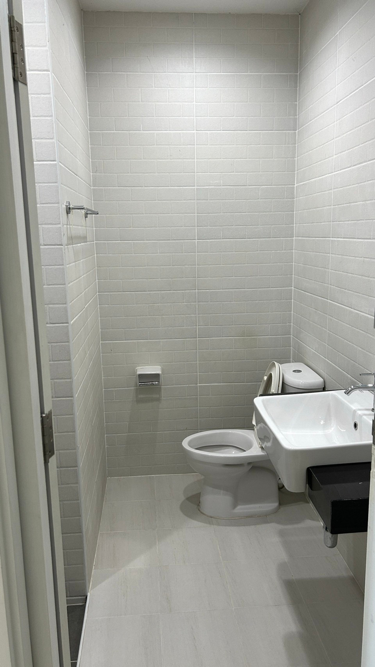 For RentShop HousePattaya, Bangsaen, Chonburi : Milano Town / 2 bedrooms (FOR RENT), Milano Town / 2 Bedrooms (FOR RENT) YEAN111