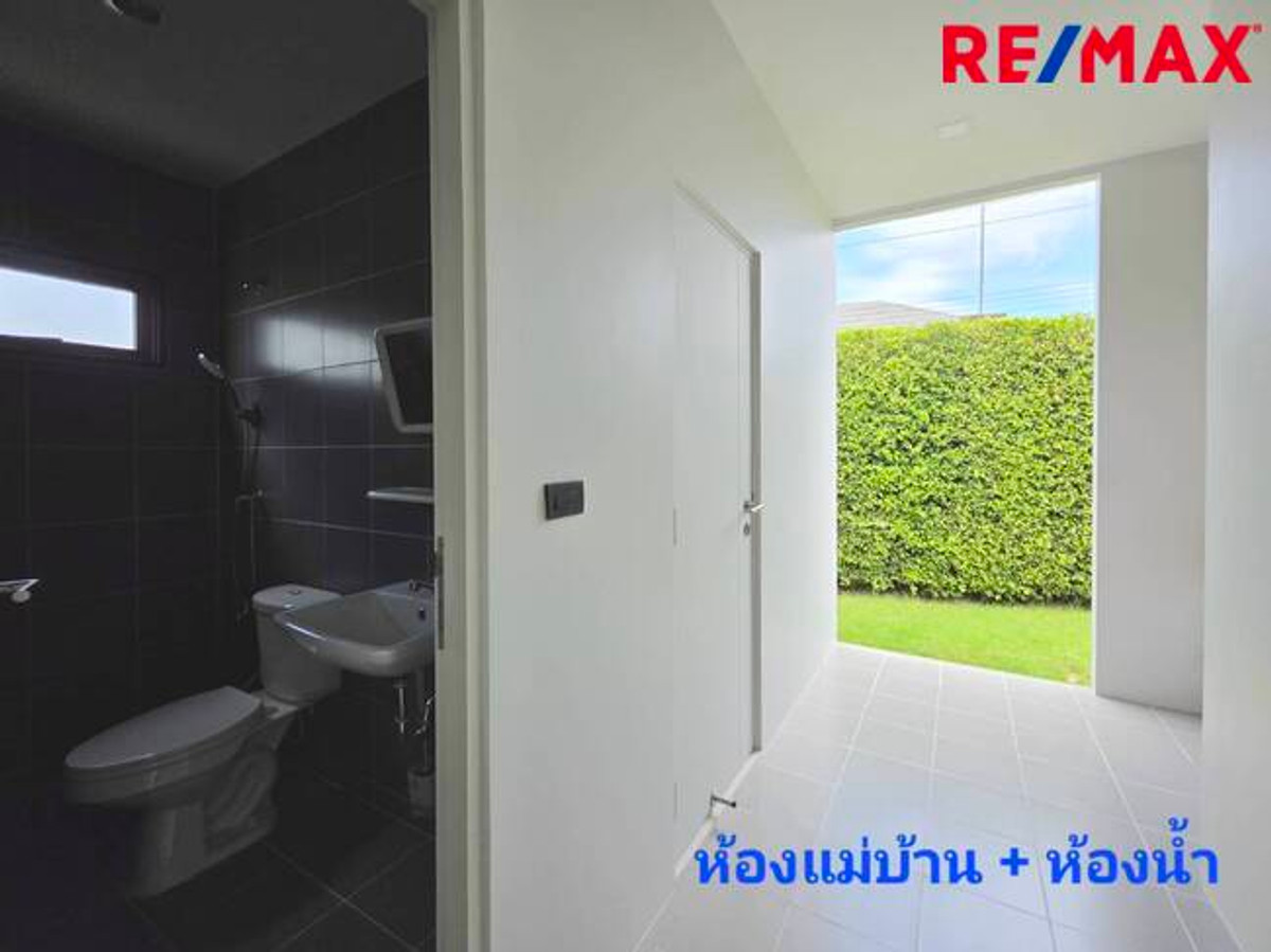 For SaleHousePathum Thani,Rangsit, Thammasat : Single house for sale, Setthasiri Project, Bangkok-Pathum Thani, special price, house age only 1 year.