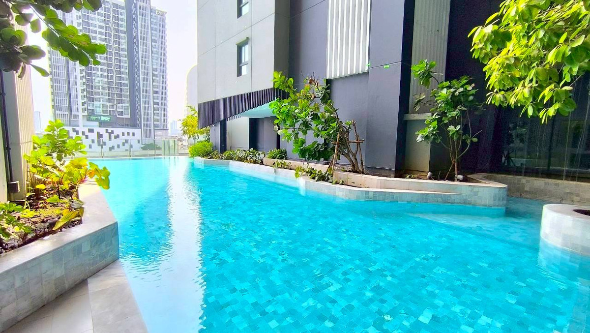 For SaleCondoWongwianyai, Charoennakor : IDEO Sathorn Wongwian Yai, Condo for sale near BTS Wongwian Yai, near BTS Krung Thonburi, near ICONSIAM. Condo for sale, Ideo Sathorn Wongwian Yai, room 1 Bed, 22nd floor, price lower than Land Department appraisal.