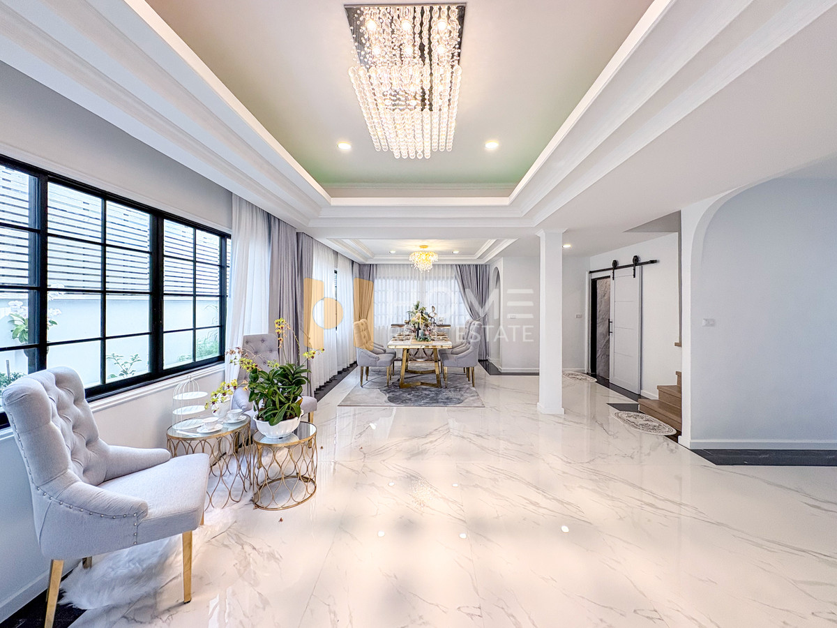 ขายบ้านลาดพร้าว เซ็นทรัลลาดพร้าว : บ้านเดี่ยวพร้อมที่ดิน นาคนิวาส 48 / 5 ห้องนอน (ขาย), Single house with land Nakniwat 48 / 5 Bedrooms (FOR SALE) TPM330