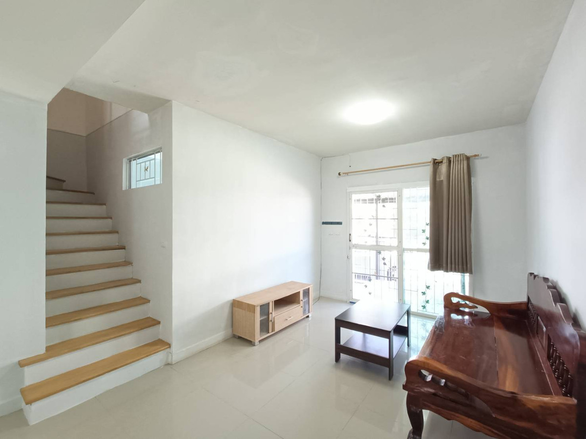 For RentTownhomeNakhon Pathom : Townhome for rent, Pruksa Ville 56, ready to move in, perfect location on the main road, next to Central Salaya.