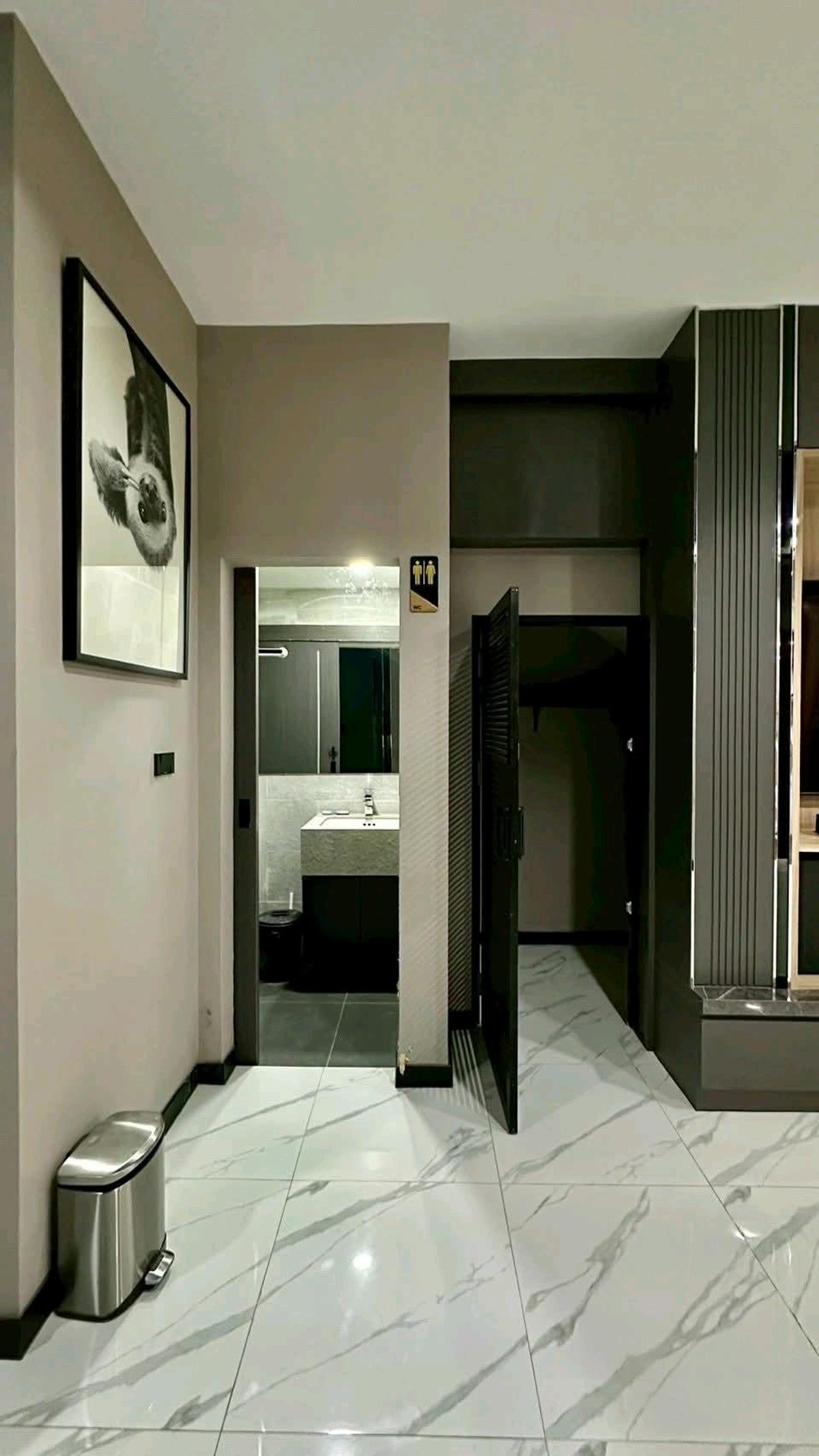 ขายทาวน์โฮมเลียบทางด่วนรามอินทรา : 🏬ขายด่วน!! บ้านหลังมุม ทำเลทองกลางเมือง รีโนเวทสวยพร้อมอยู่✨️โครงการบ้านกลางเมือง S-Sense พระราม 9 - ลาดพร้าว✨️ 33ตร.ม เพียง8.5ล้าน💵💵 โทรด่วน 0655193596 ปัน