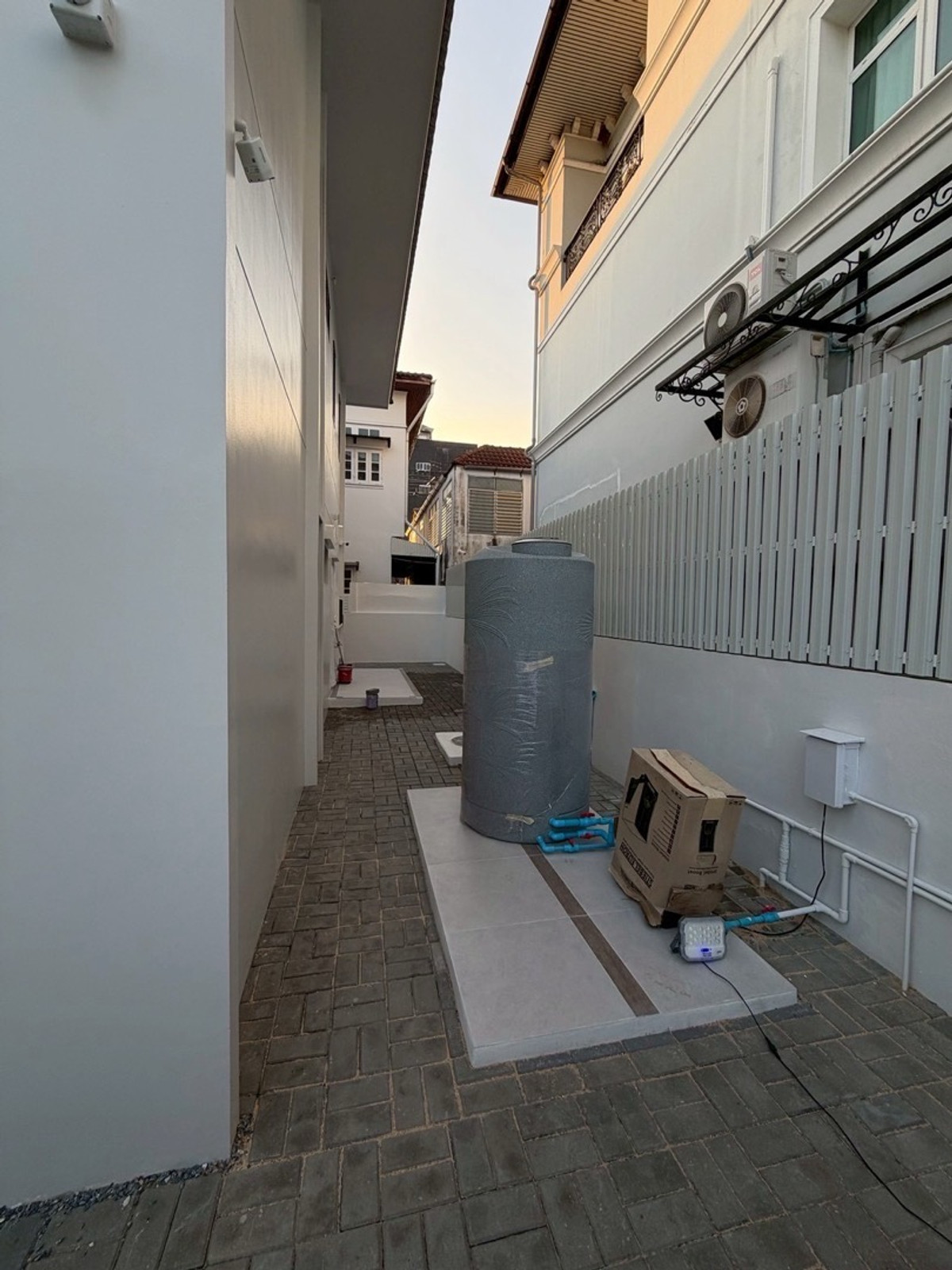 ขายบ้านรัชดา ห้วยขวาง : บ้านสร้างใหม่พร้อมขาย ทำเลใจกลางเมือง