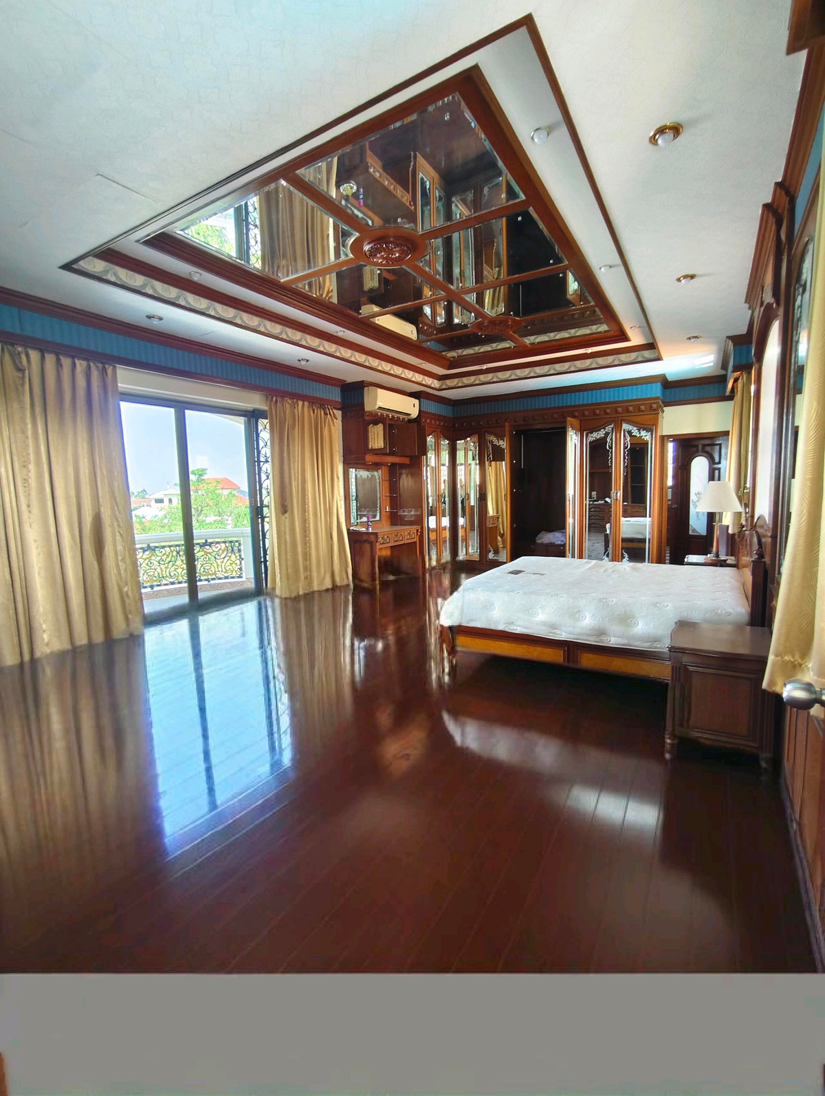 ขายพัทยา บางแสน ชลบุรี สัตหีบ : 🔥ขายด่วน🔥บ้านพูลวิลล่าพัทยา บนเนื้อที่ 1 ไร่ บ้านสุดหรู 3ชั้น 