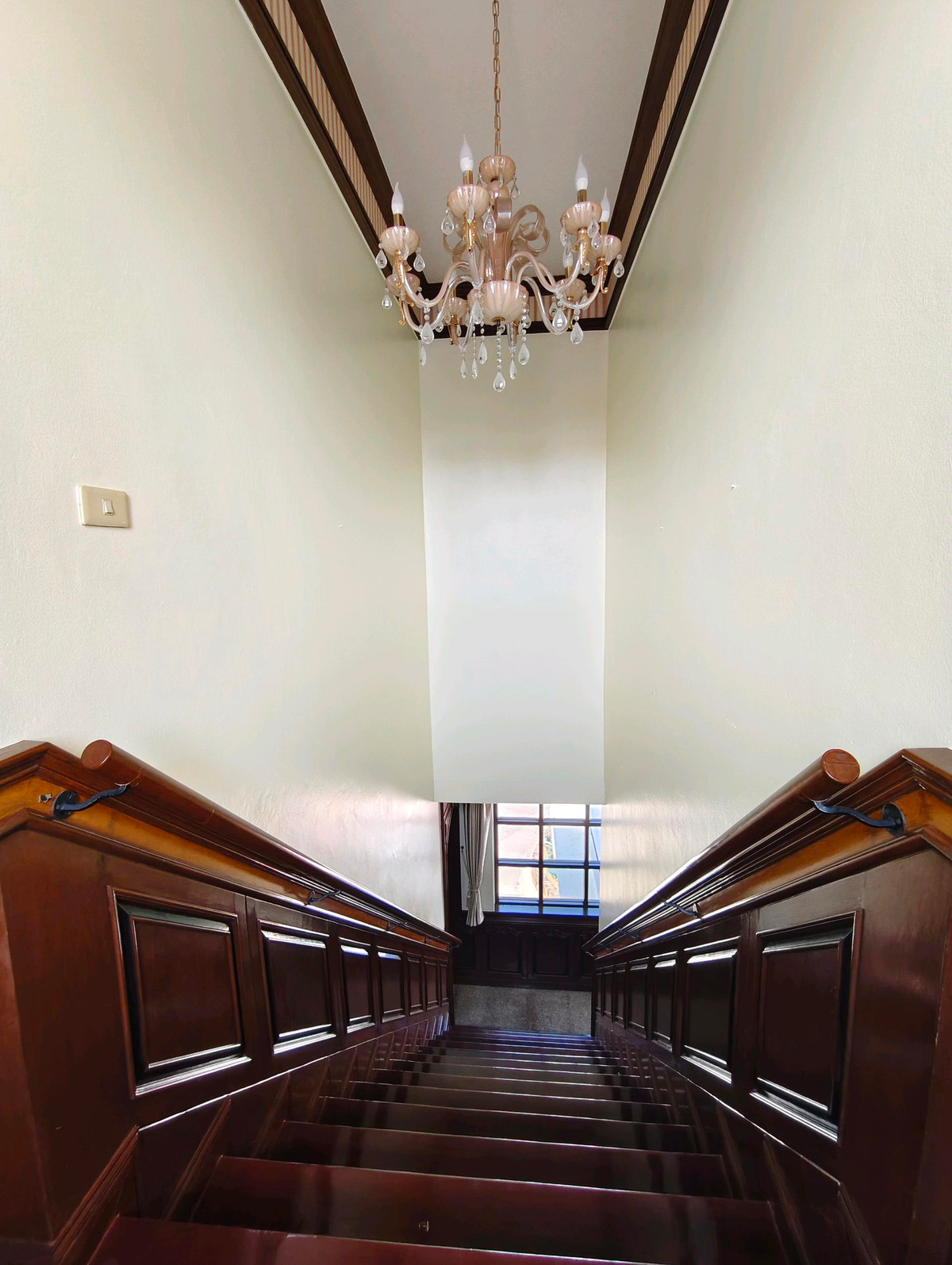 ขายพัทยา บางแสน ชลบุรี สัตหีบ : 🔥ขายด่วน🔥บ้านพูลวิลล่าพัทยา บนเนื้อที่ 1 ไร่ บ้านสุดหรู 3ชั้น 