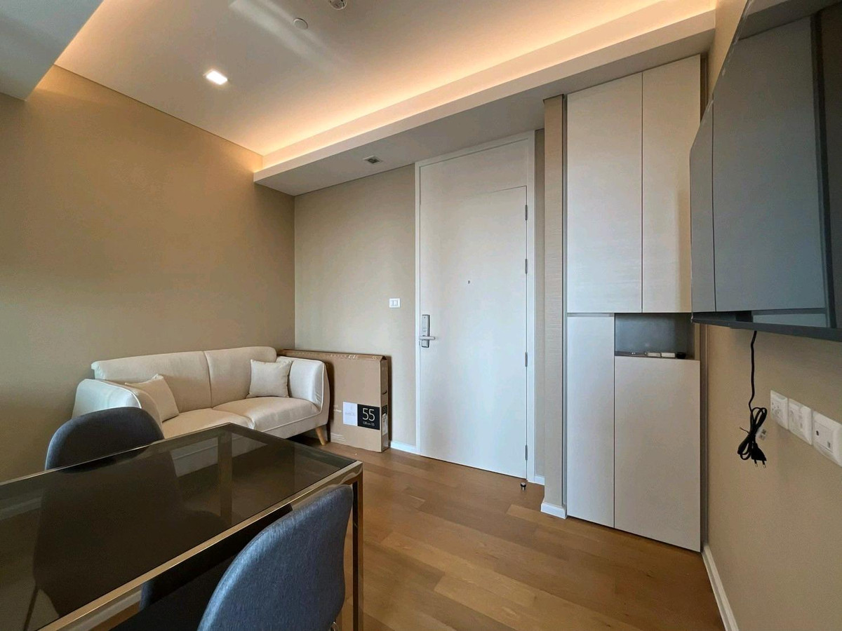 ให้เช่าคอนโดลาดพร้าว เซ็นทรัลลาดพร้าว : 🏙️ The Saint Residences 