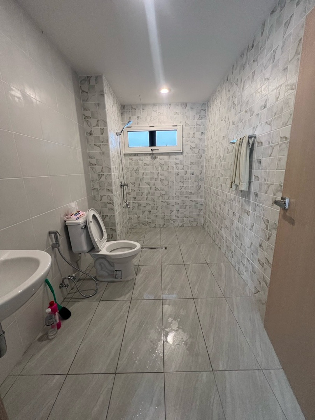 ขายบ้านรัชดา ห้วยขวาง : บ้านสร้างใหม่พร้อมขาย ทำเลใจกลางเมือง