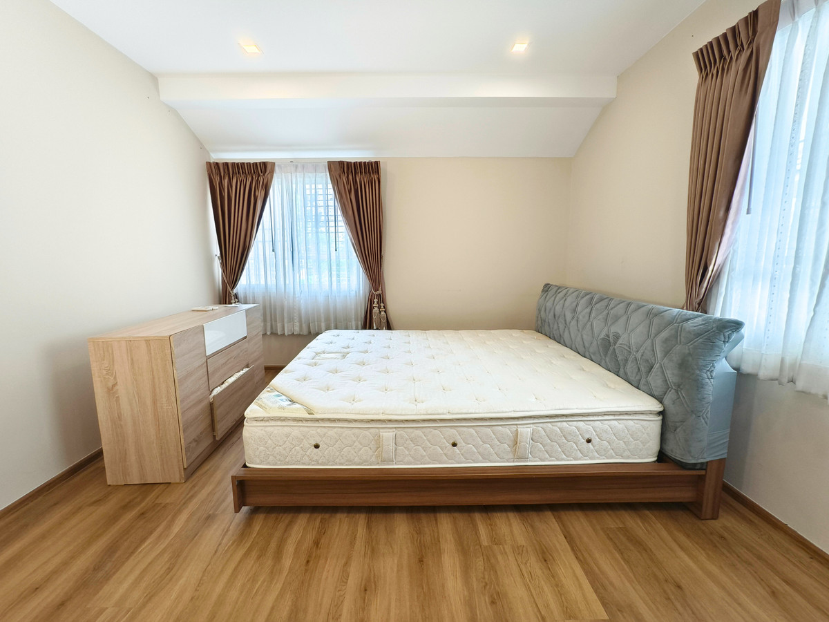 HouseLadkrabang, Suwannaphum Airport : For Sale/Rent: Detached House Home Place The Park Rama9, near the new Krungthep Kreetha Road and Nirvana Porch. 3 bedrooms, 3 bathrooms, 65 sq.wah.