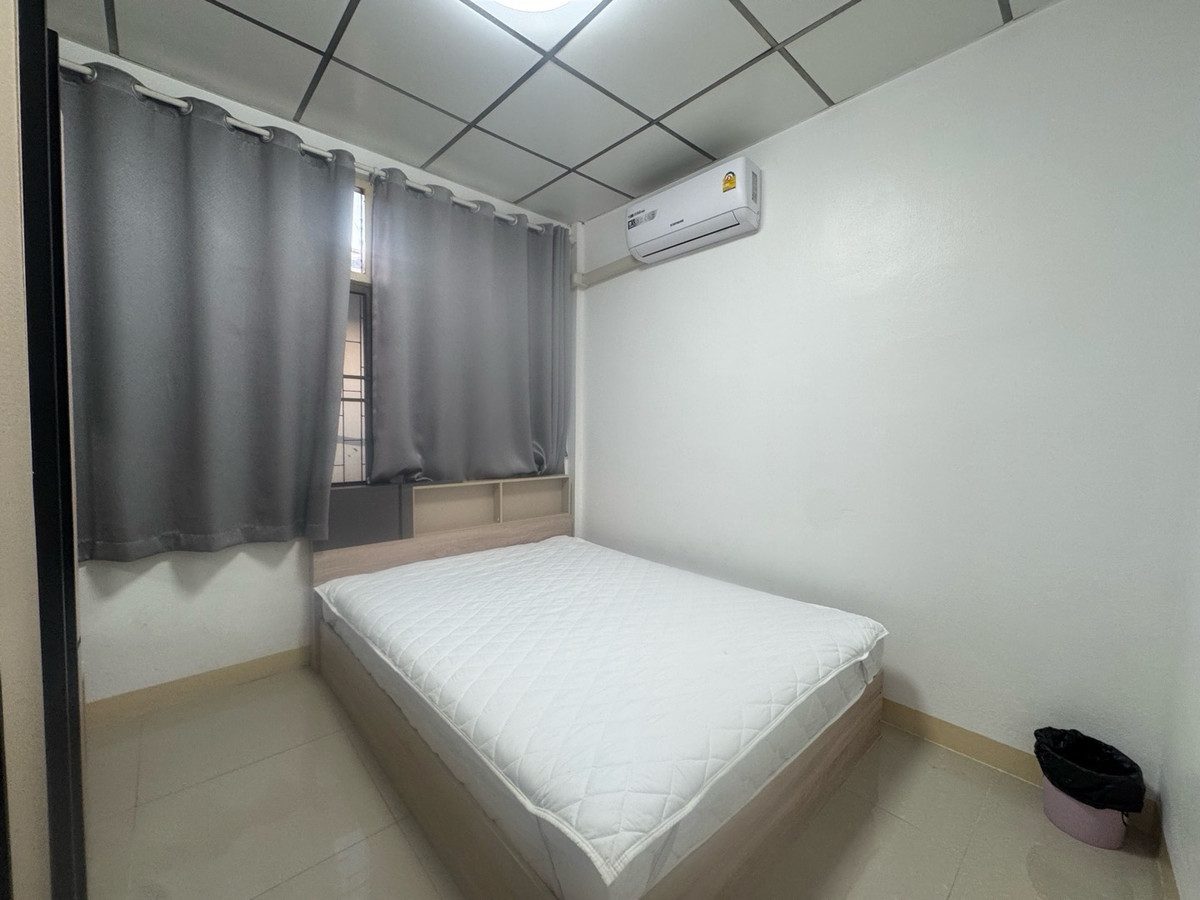 ให้เช่าทาวน์โฮมรัชดา ห้วยขวาง : 💕Huai Khwang Houseบ้านเช่าห้วยขวาง 5ห้องนอน4ห้องน้ำ รัชดา18 ใกล้MRTห้วยขวางเฟอร์นิเจอร์ครบครัน 💕 ว่างพร้อมอยู่✨