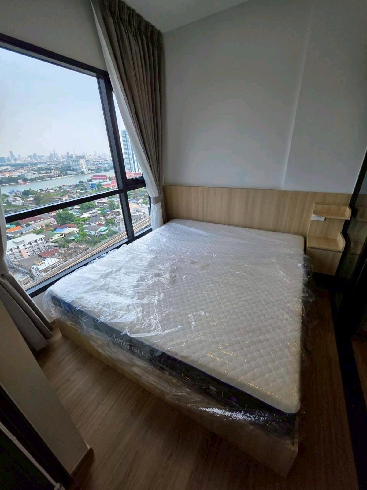 ให้เช่าคอนโดปิ่นเกล้า จรัญสนิทวงศ์ : 🏙️ให้เช่า ห้องสวย ใหม่เอี่ยม ชั้นสูง วิวแม่น้ำ @ Chapter one Spark เฟอร์ฯ คช.ไฟฟ้า ครบพร้อมอยู่ ทัก 📲or Line : 0616395225