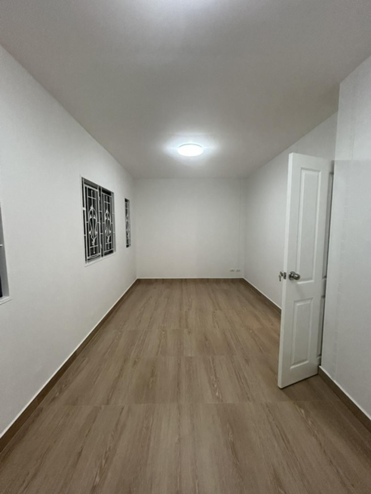 For SaleTownhomePathum Thani,Rangsit, Thammasat : For Sale Townhouse/Townhome , Baanpruksa 63 Bang Kredee – Pathum thani , Bang Kadi , Mueang Pathum Thani , Pathum Thani , CX-144364