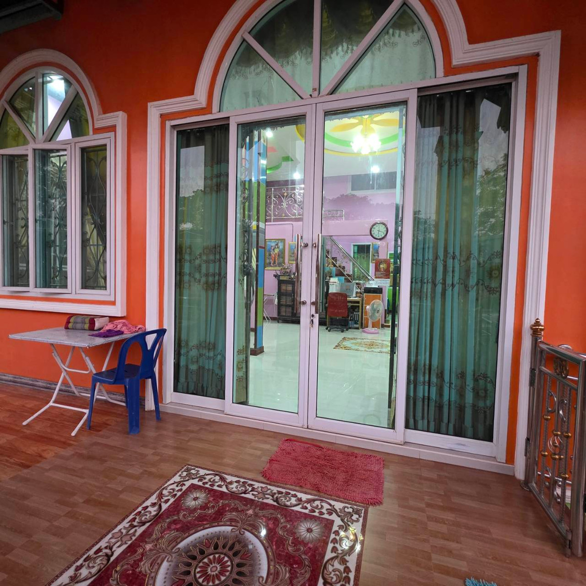 ขายบ้านสกลนคร : บ้านพร้อมที่ดิน เนื้อที่ 1 ไร่ 275 ตารางเมตร