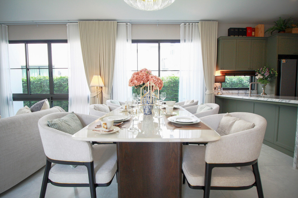 บ้านบางนา แบริ่ง ลาซาล :  บ้านเดี่ยวหรูสไตล์ Georgian เศรษฐสิริ บางนา กม.10 📞092-4252445 Setthasiri Bangna KM.10