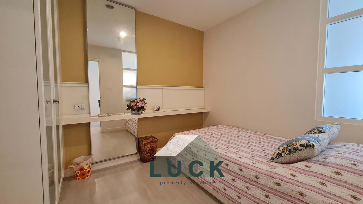 For SaleCondoWongwianyai, Charoennakor : LUCK 🏭Condo for sale, The Bangkok Sathorn-Taksin, next to the BTS, big room, comfortable to live in!!!