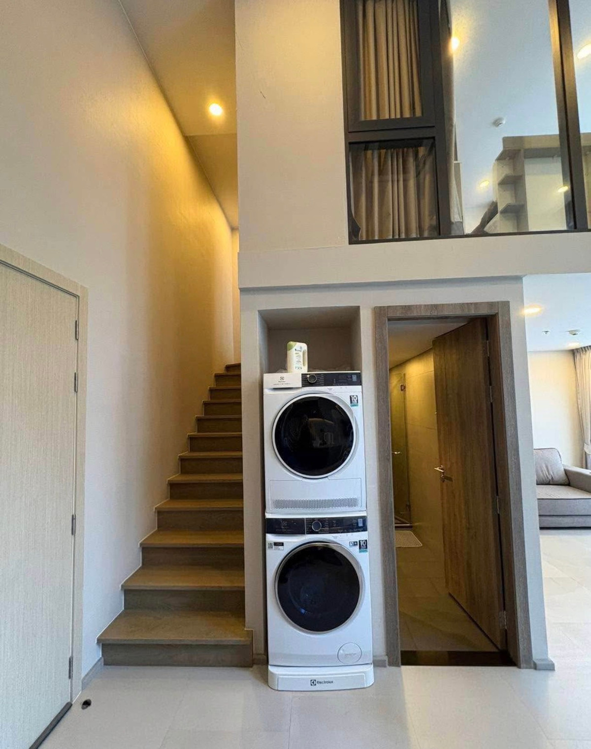 For RentCondoSiam Paragon ,Chulalongkorn,Samyan : ⚡️Cheapest 1 bedroom size51 Sqm⚡️Cooper siam, great central area, next to Banthat Thong, near Chula Siam 51 Sqm loft, can be made into two bedrooms 🔥 If interested, contact Putter 0928895628 line: plustor_ss