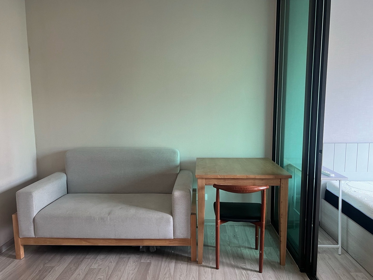 ให้เช่าคอนโดพระราม 9 เพชรบุรีตัดใหม่ RCA : ให้เช่า The Privacy Rama 9 วิวสระ