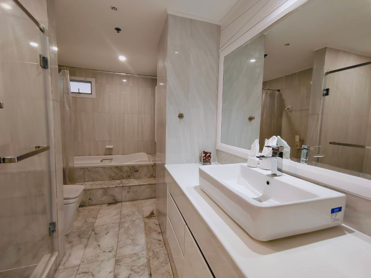 For RentSukhumvit, Asoke, Thonglor : For Rent: GM Tower (Pet Friendly) - 180,000 THB [MKr260223]