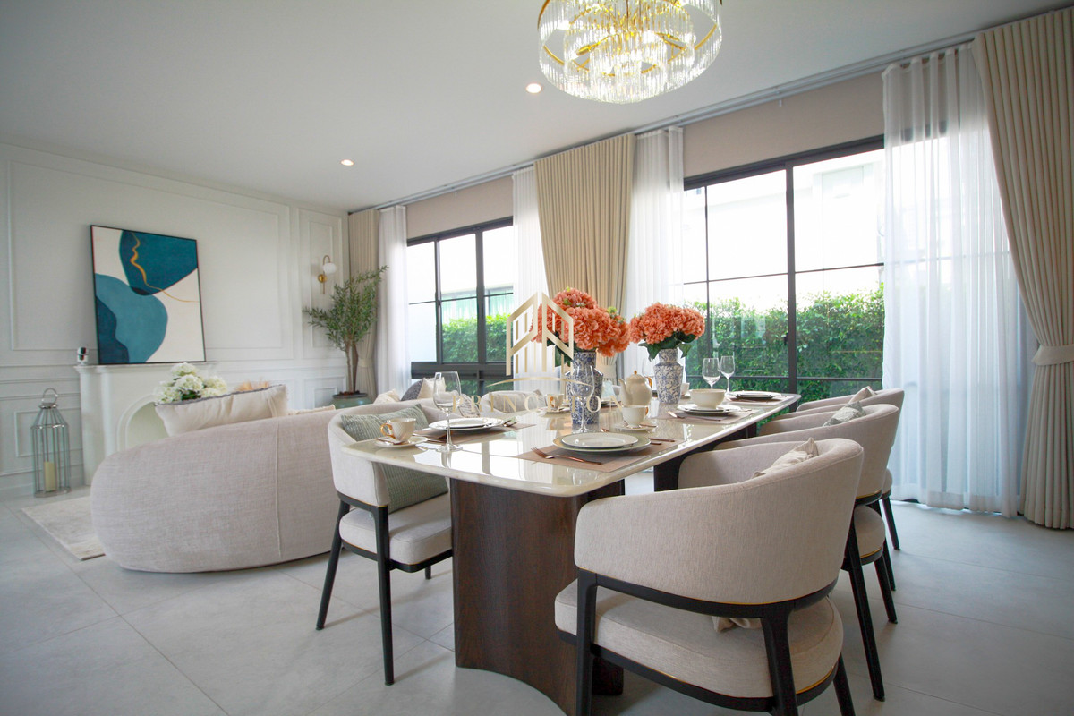 บ้านบางนา แบริ่ง ลาซาล :  บ้านเดี่ยวหรูสไตล์ Georgian เศรษฐสิริ บางนา กม.10 📞092-4252445 Setthasiri Bangna KM.10