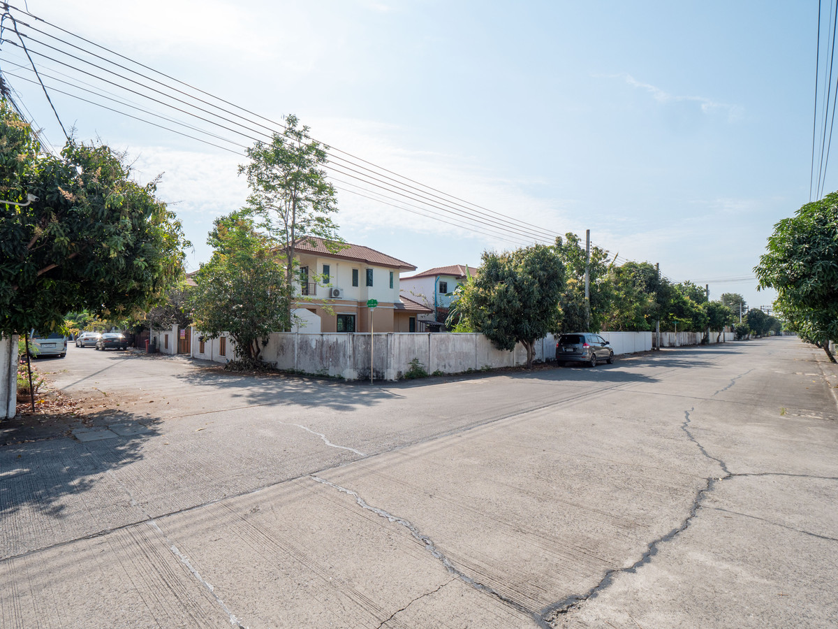 For RentHouseNonthaburi, Bang Yai, Bangbuathong : #Single house for sale #Single house for rent #Fueangsuk Village 5, corner plot 101.9 sq m.