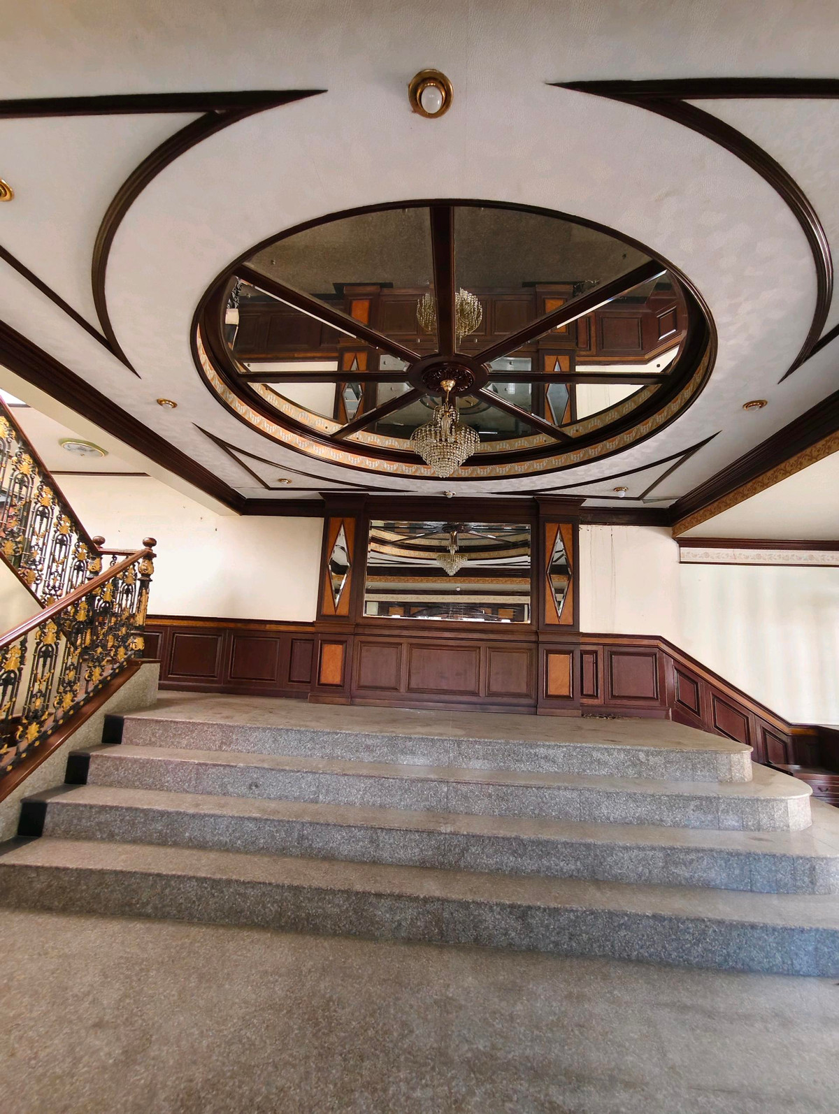 ขายพัทยา บางแสน ชลบุรี สัตหีบ : 🔥ขายด่วน🔥บ้านพูลวิลล่าพัทยา บนเนื้อที่ 1 ไร่ บ้านสุดหรู 3ชั้น 