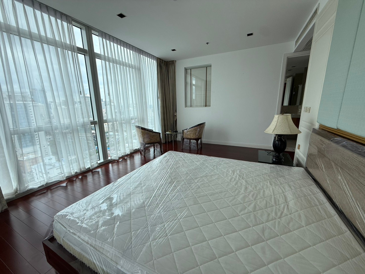 For RentCondoWitthayu, Chidlom, Langsuan, Ploenchit : for rent Condo Athenee Residence Rare Item with 276 Sq.m (S15-7878) 