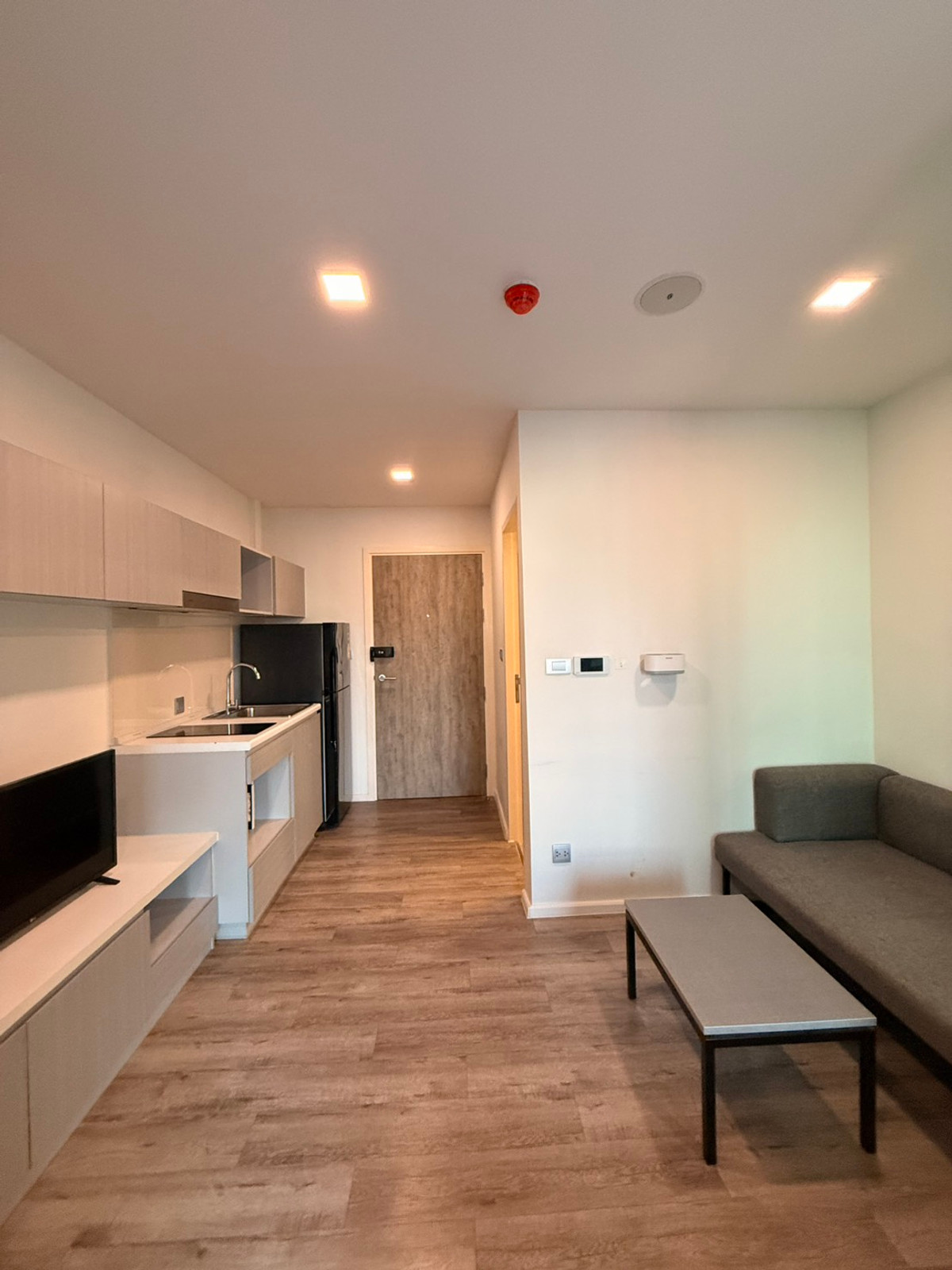 For RentCondoVipawadee, Don Mueang, Lak Si : Condo for rent Modiz Interchange, beautiful room with electrical appliances, fully furnished.