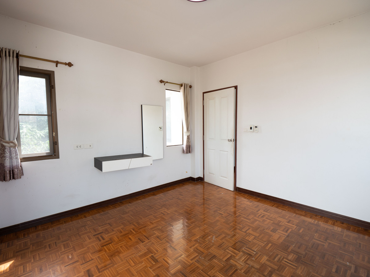 For RentHouseNonthaburi, Bang Yai, Bangbuathong : #Single house for sale #Single house for rent #Fueangsuk Village 5, corner plot 101.9 sq m.