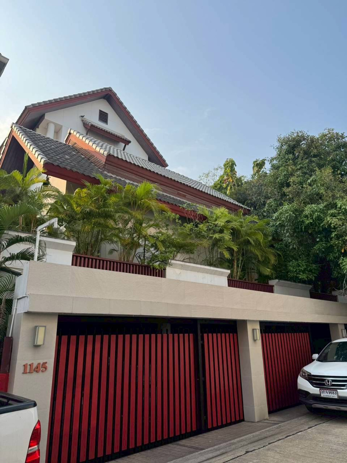 ให้เช่าบ้านโชคชัย4 ลาดพร้าว71 : BH156 ให้เช่า บ้านเดี่ยว พร้อมสระว่ายน้ำ ถนนโชคชัย 4