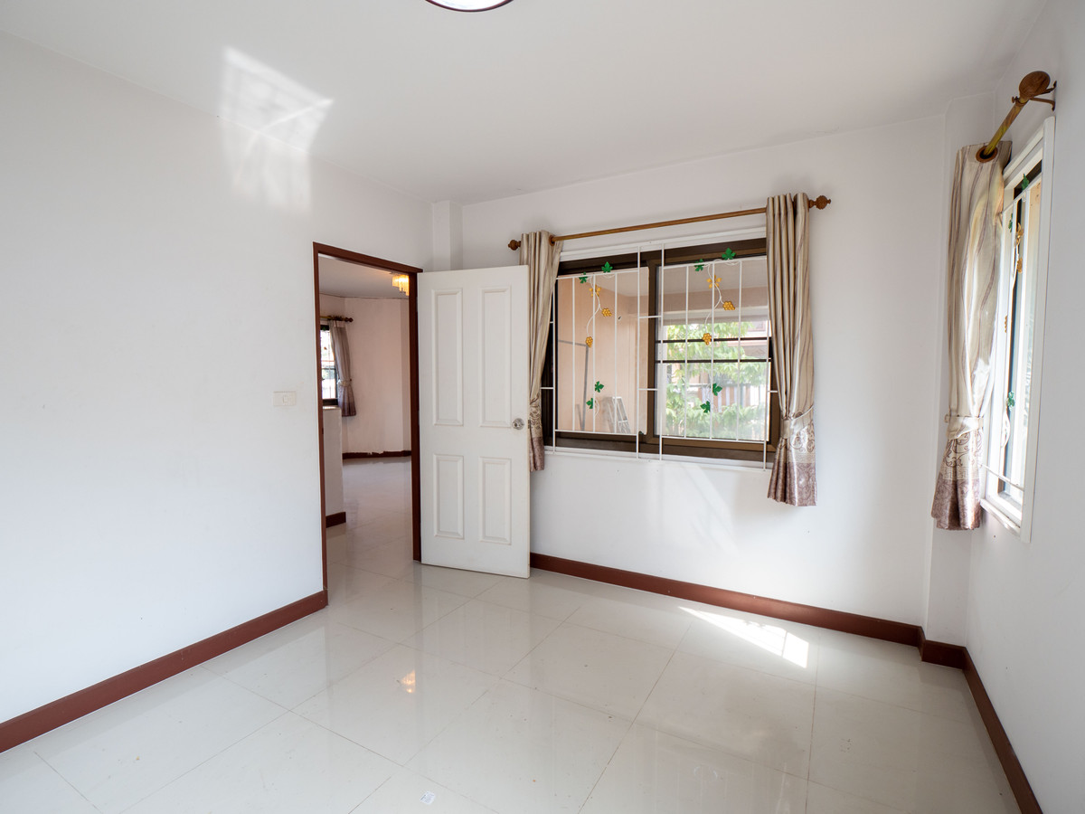 For RentHouseNonthaburi, Bang Yai, Bangbuathong : #Single house for sale #Single house for rent #Fueangsuk Village 5, corner plot 101.9 sq m.