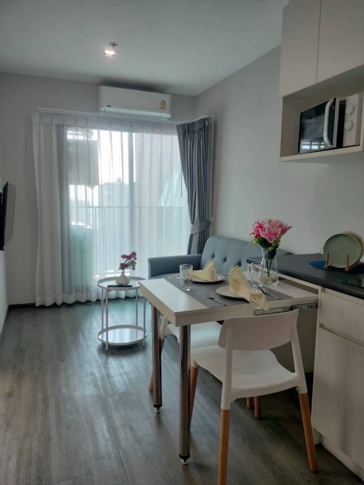 For RentCondoPattanakan, Srinakarin : For rent: Rich Park @ Triple Station.