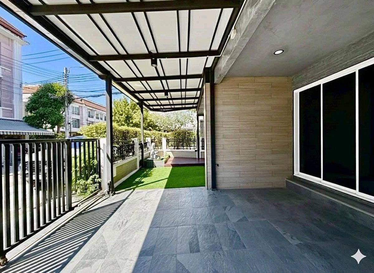 ขายทาวน์โฮมเลียบทางด่วนรามอินทรา : 🏬ขายด่วน!! บ้านหลังมุม ทำเลทองกลางเมือง รีโนเวทสวยพร้อมอยู่✨️โครงการบ้านกลางเมือง S-Sense พระราม 9 - ลาดพร้าว✨️ 33ตร.ม เพียง8.5ล้าน💵💵 โทรด่วน 0655193596 ปัน